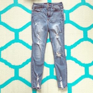 🌻 2/$18 Hollister skinny jean 25